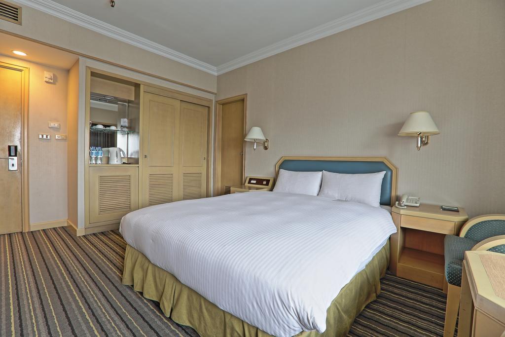 Santos Hotel Tajpej Kültér fotó